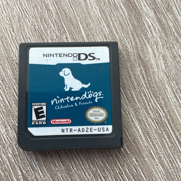 Nintendogs Chihuahua & Friends Nintendo DS and Game Box - Picture 5 of 6